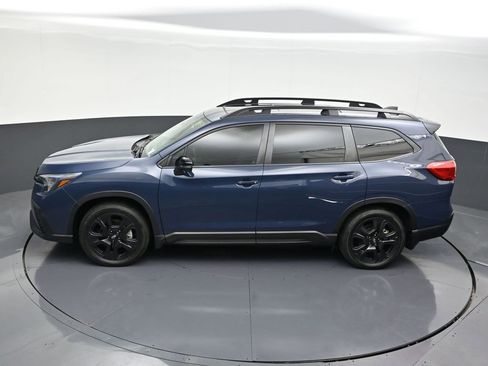 Used 2023 Subaru Ascent Onyx Edition image 17