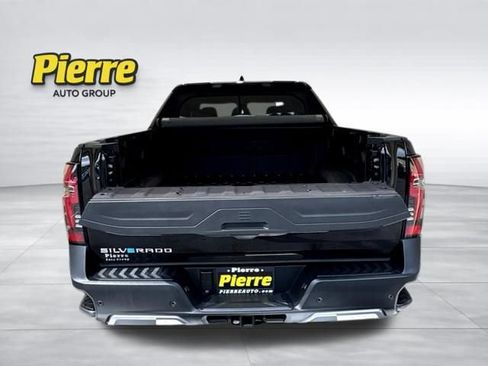 Used 2026 Chevrolet Silverado EV LT AWD/4WD image 4