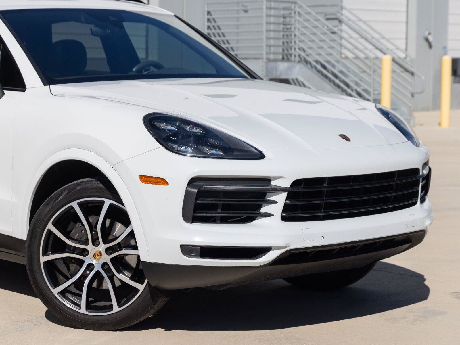 Used 2020 Porsche Cayenne AWD/4WD image 7