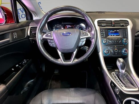 Used 2013 Ford Fusion SE FWD image 9