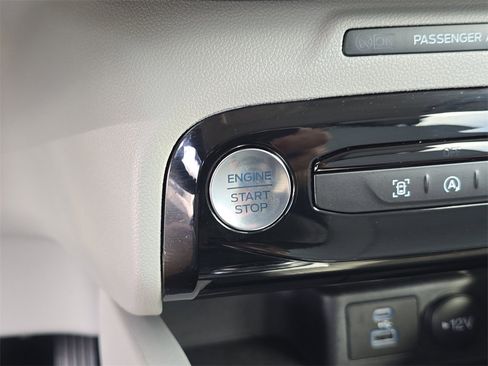 Used 2023 Ford Escape Active w/ Tech Pack #1 image 25