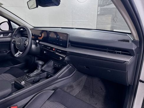 New 2025 Kia K5 LXS image 27