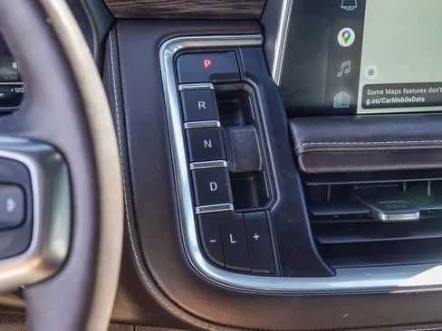 Used 2022 Chevrolet Tahoe LT w/ Luxury Package image 18