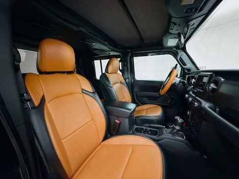 Used 2023 Jeep Gladiator Sport image 29