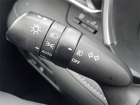 Used 2023 Toyota Highlander Limited image 27