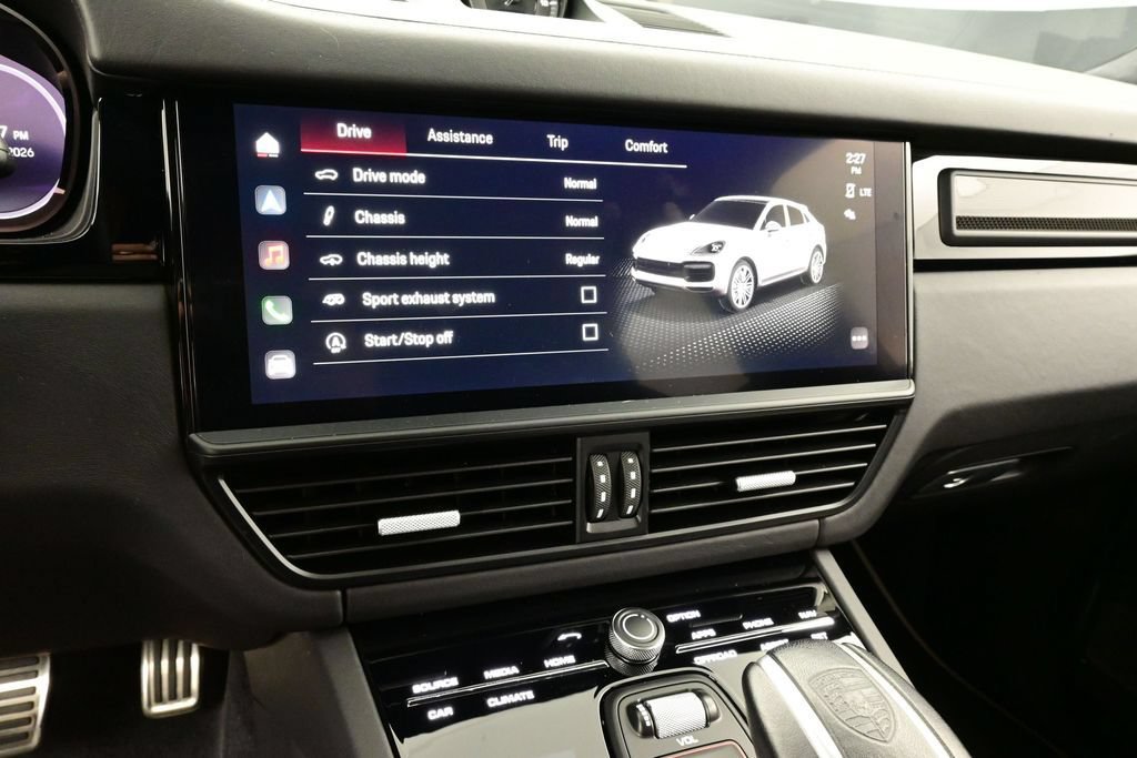 Certified 2023 Porsche Cayenne Turbo GT AWD/4WD image 10