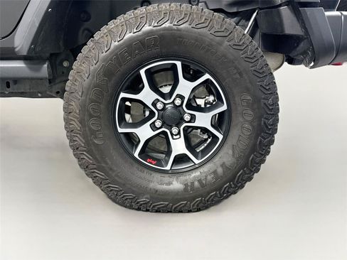 Used 2024 Jeep Wrangler Unlimited AWD/4WD image 18