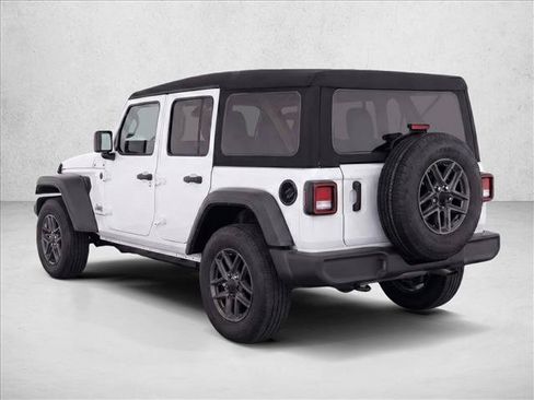 Used 2024 Jeep Wrangler Unlimited Sport AWD/4WD image 5