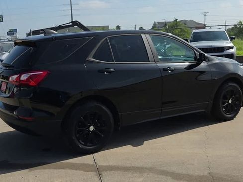 Used 2020 Chevrolet Equinox LS FWD image 8