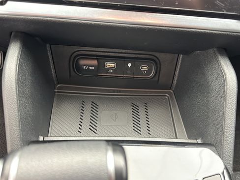 Used 2024 Kia Sportage EX AWD/4WD image 19