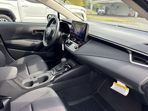 New 2026 Toyota Corolla LE FWD image 35