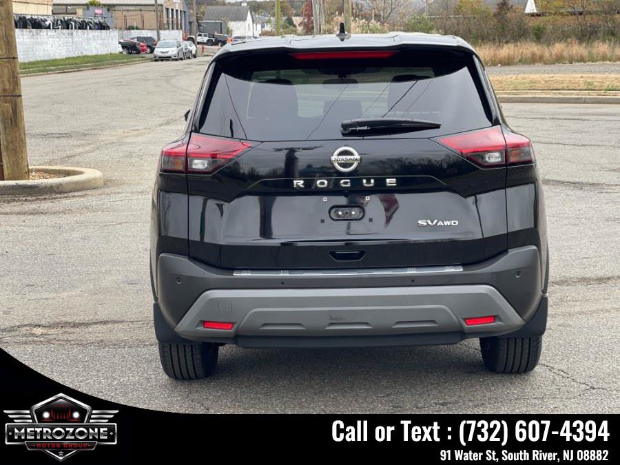 Used 2021 Nissan Rogue SV AWD/4WD image 7
