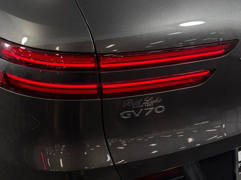 Used 2024 Genesis GV70 2.5T w/ Advanced Package AWD/4WD image 13