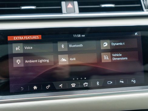 Used 2018 Land Rover Range Rover Velar image 21