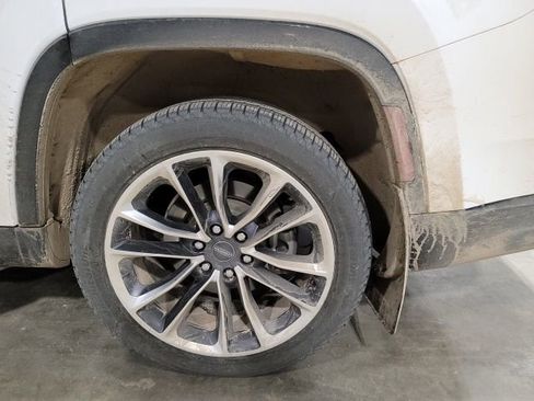 Used 2024 Jeep Wagoneer Series II w/ Premium Group I image 10