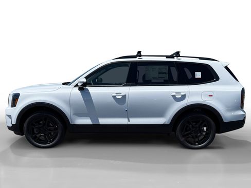 Used 2025 Kia Telluride SX Prestige X-Line AWD/4WD image 2