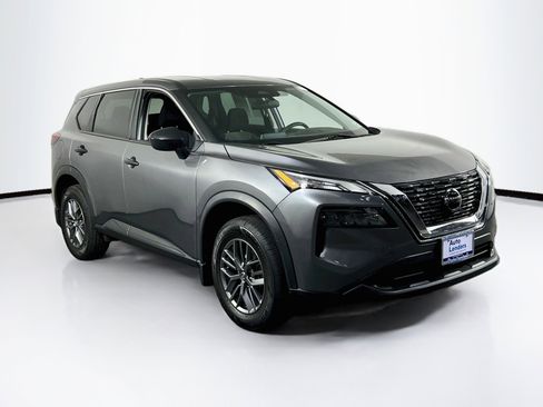 Used 2021 Nissan Rogue S AWD/4WD image 3