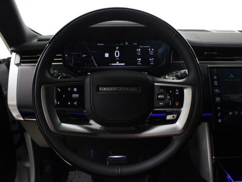 Certified 2025 Land Rover Range Rover SE AWD/4WD image 22