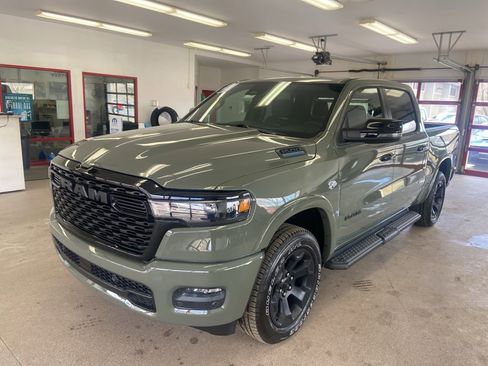 New 2026 RAM 1500 4x4 Crew Cab image 3