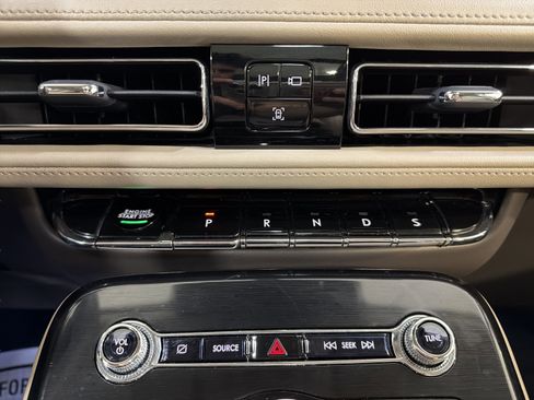 Used 2022 Lincoln Nautilus Reserve FWD image 21