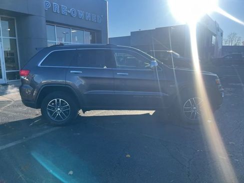 Used 2017 Jeep Grand Cherokee Limited image 7