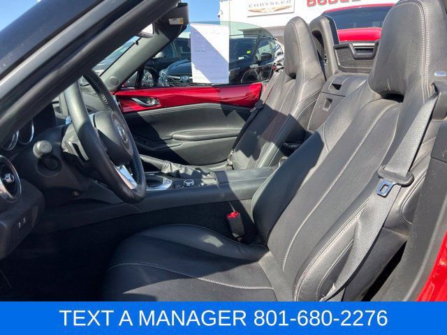 Used 2023 MAZDA MX-5 Miata Grand Touring RWD image 15