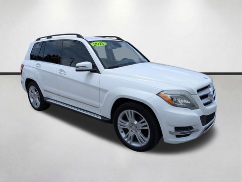 Used 2013 Mercedes-Benz GLK 350 4MATIC image 1