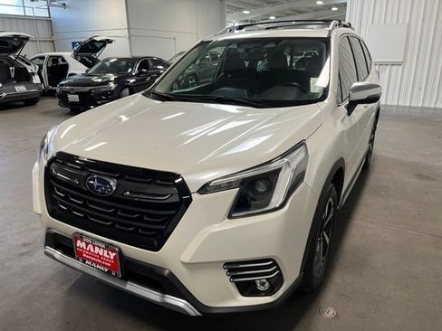 Used 2023 Subaru Forester Touring AWD/4WD image 7