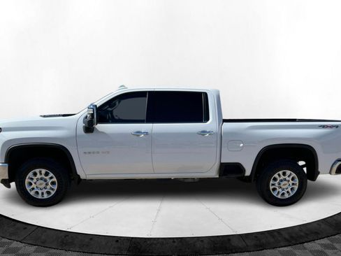 Used 2024 Chevrolet Silverado 2500 LTZ image 2