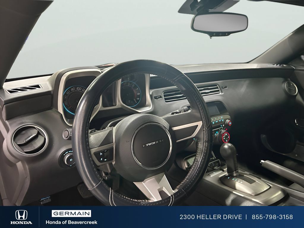 Used 2011 Chevrolet Camaro SS RWD image 10