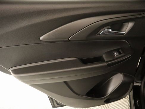 Used 2024 Chevrolet TrailBlazer LS w/ LS Convenience Package image 15