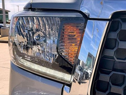 Used 2019 Toyota Tundra SR5 w/ SR5 Upgrade Package image 32