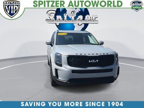 Used 2022 Kia Telluride EX w/ EX Premium Package AWD/4WD image 3