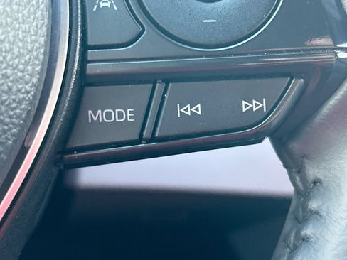 Used 2024 Toyota Corolla SE FWD image 16