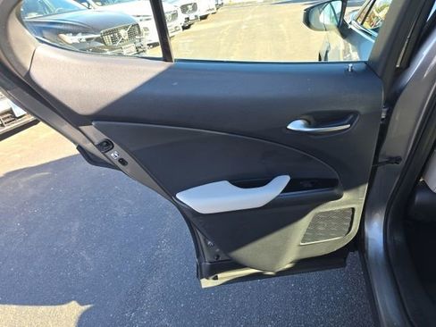 Used 2019 Lexus UX 250h image 20