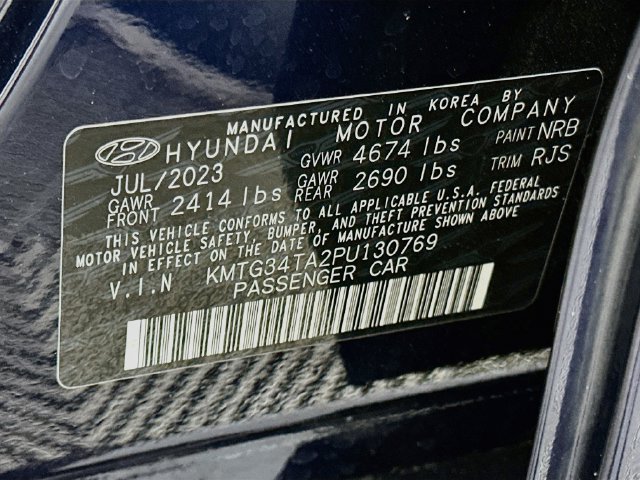 Used 2023 Genesis G70 2.0T RWD image 29
