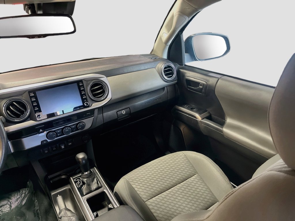 Used 2022 Toyota Tacoma SR5 RWD image 23