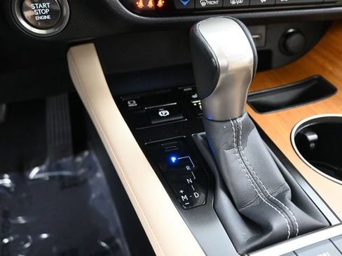 Certified 2022 Lexus RX 350 FWD w/ Premium Package image 15