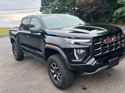 Used 2024 GMC Canyon AT4X AWD/4WD image 3