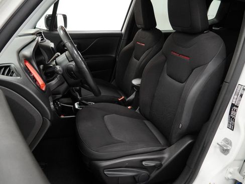 Certified 2023 Jeep Renegade Trailhawk AWD/4WD image 16