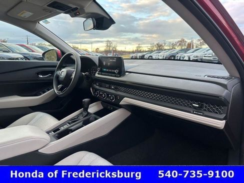 Certified 2023 Honda Accord EX image 34