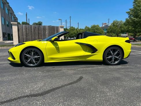 Used 2022 Chevrolet Corvette Stingray Convertible w/ Battery Protection Package image 17