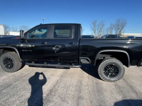 New 2025 Chevrolet Silverado 2500 ZR2 w/ Technology Package AWD/4WD image 7