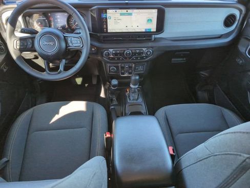 Used 2024 Jeep Gladiator Sport image 28