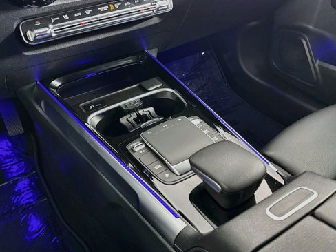 Certified 2023 Mercedes-Benz GLB 250 image 7