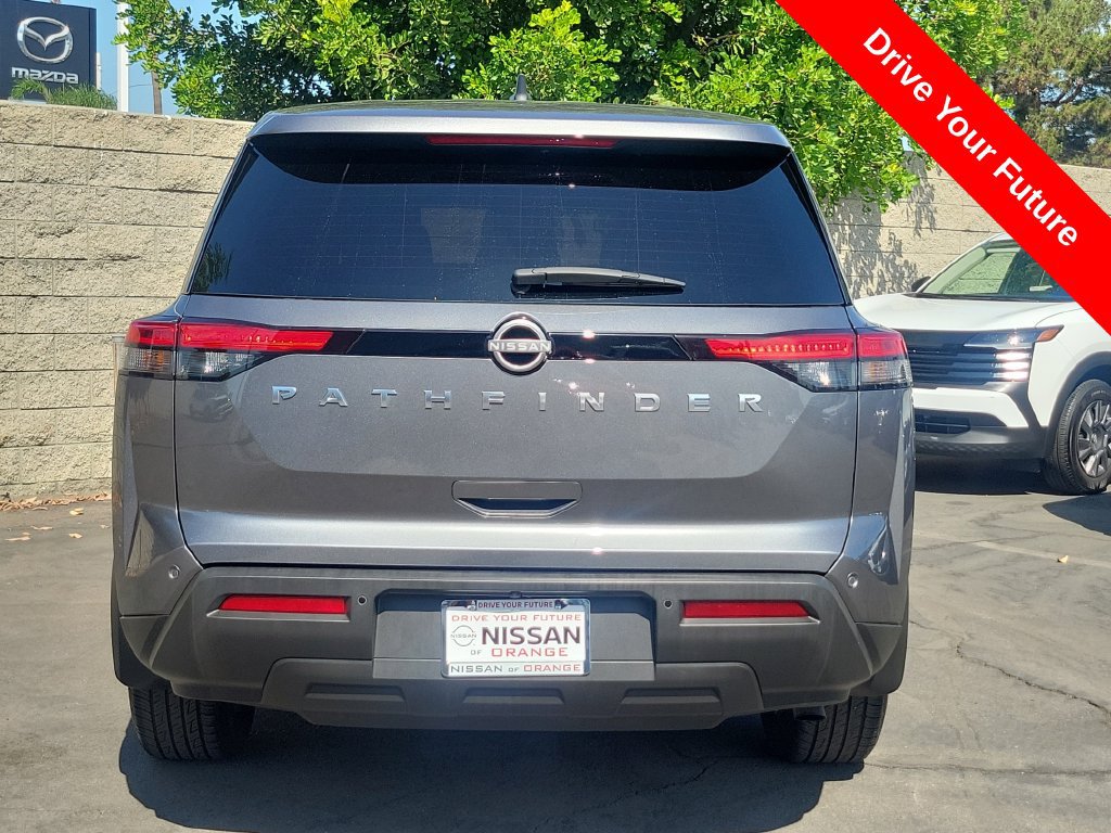Used 2025 Nissan Pathfinder S FWD image 30