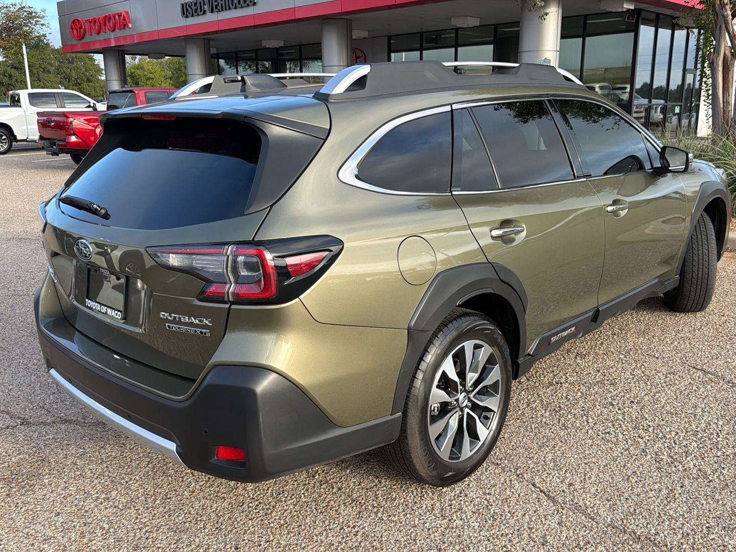 Used 2024 Subaru Outback Touring XT AWD/4WD image 3