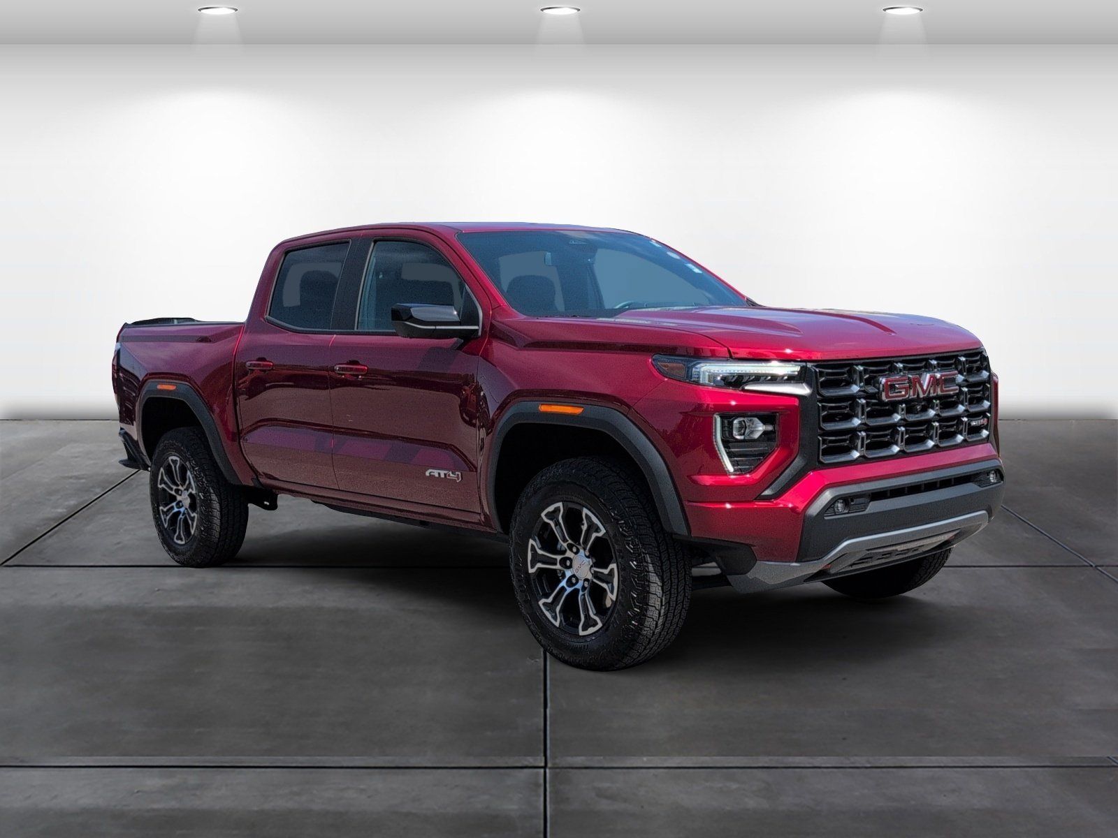 Used 2025 GMC Canyon AT4 w/ Technology Plus Package AWD/4WD image 2