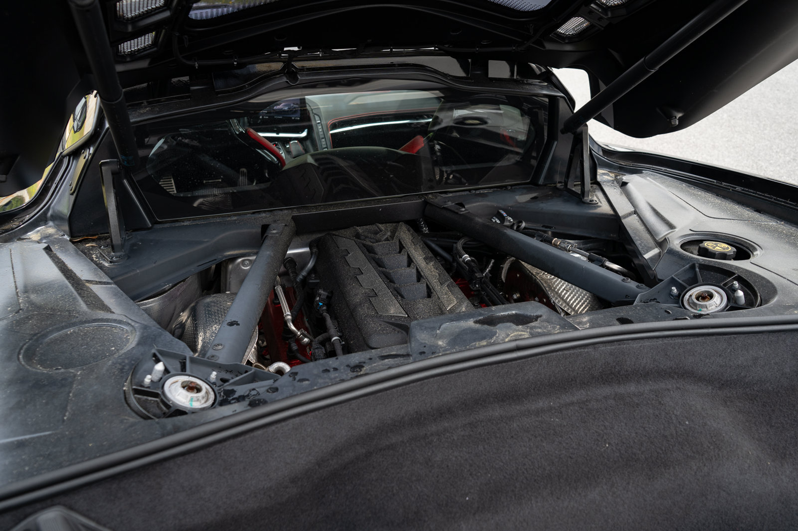 Used 2020 Chevrolet Corvette Stingray Premium Cpe w/ 3LT Preferred Equipment Group RWD image 17