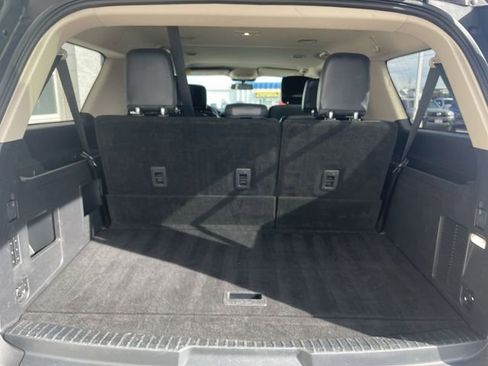 Used 2023 Ford Expedition Max XLT image 24